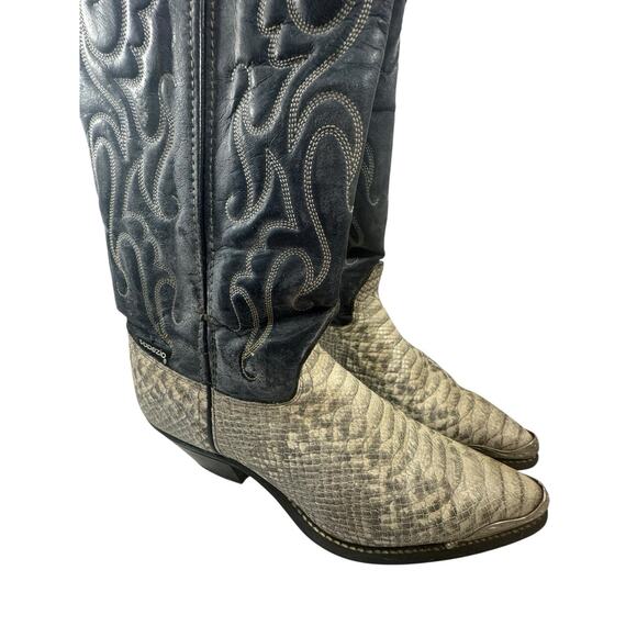 Vtg Capezio Womens 7.5 Ivory Grey Python Leather Snake Skin Western Boot - Picture 1 of 16